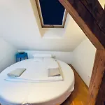 Attic 15 Min To Charles Bridge Apartment