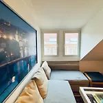 Attic 15 Min To Charles Bridge Apartment *