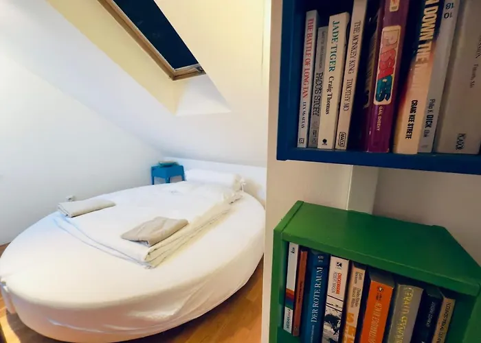 Attic 15 Min To Charles Bridge Πράγα